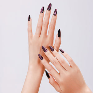 Close-up Velvet Flash magnetic velvet cat eye press-on nails deep plum shimmer stripe finish